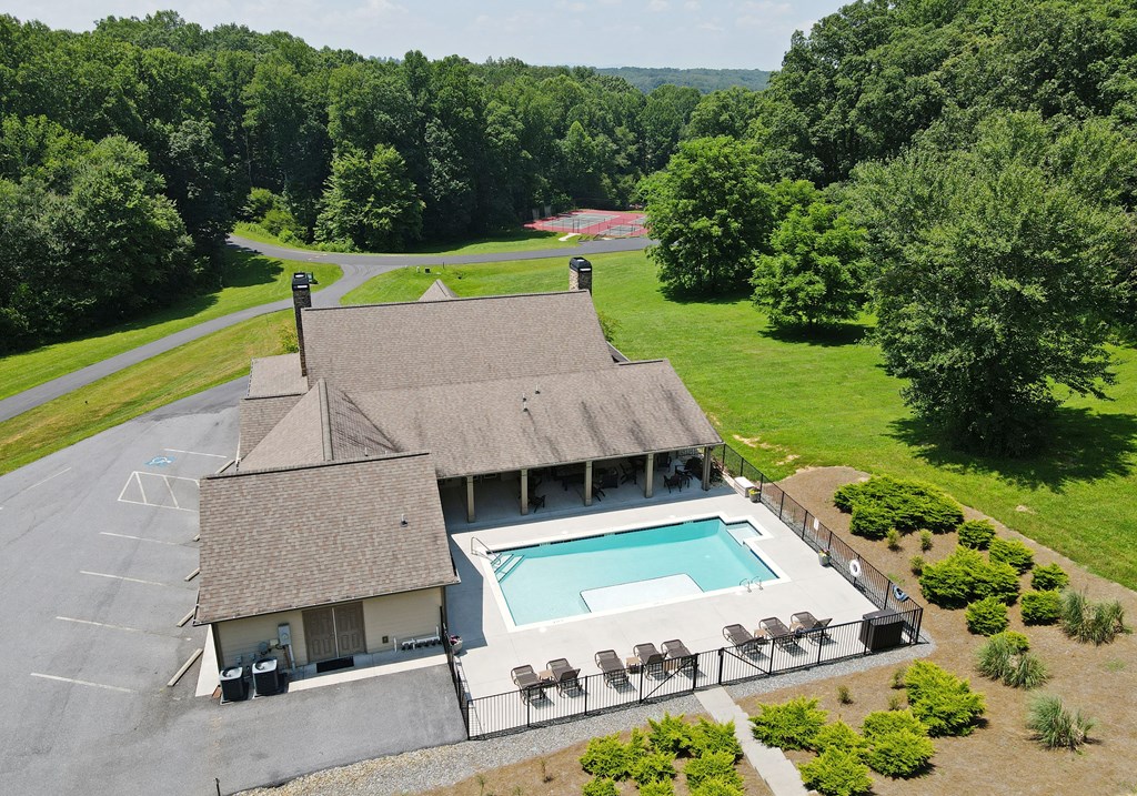 Blairsville, Georgia, 30512, United States, 4 Bedrooms Bedrooms, ,5 BathroomsBathrooms,Residential,Active,2030938