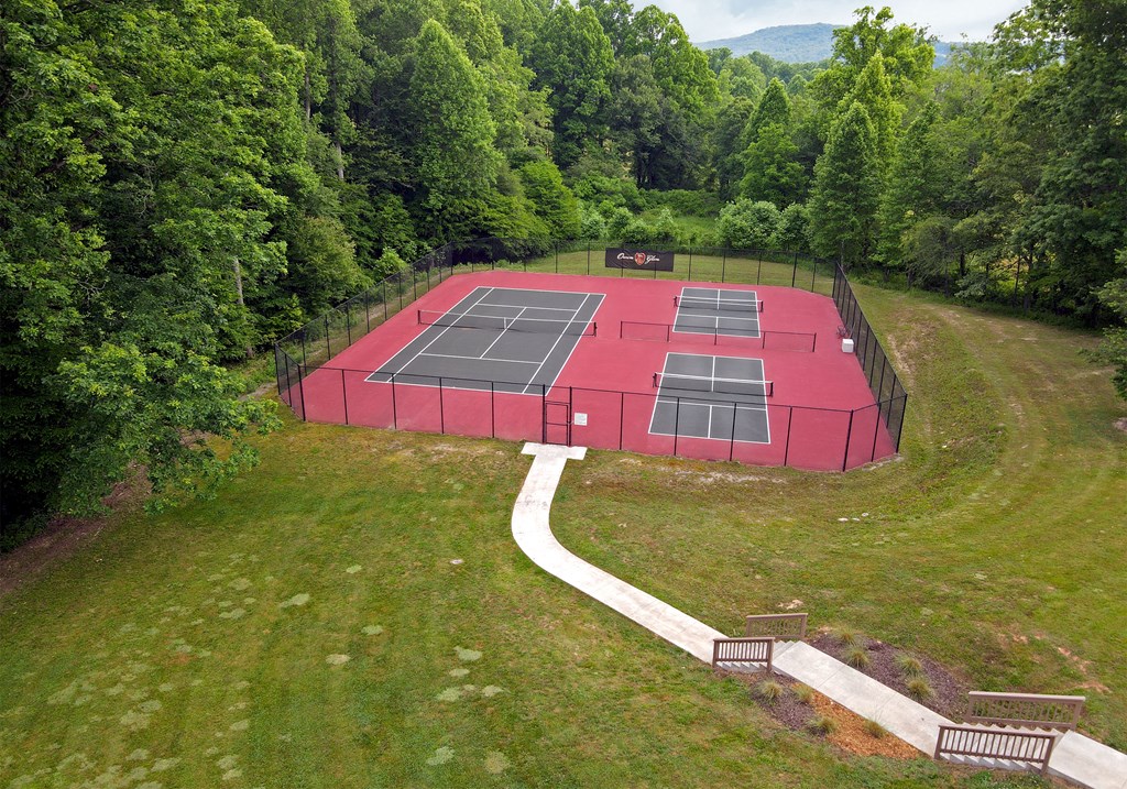 Blairsville, Georgia, 30512, United States, 4 Bedrooms Bedrooms, ,5 BathroomsBathrooms,Residential,Active,2030938