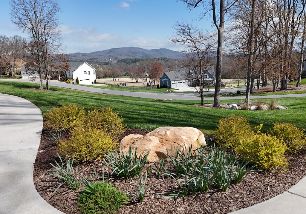 Blairsville, Georgia, 30512, United States, 4 Bedrooms Bedrooms, ,5 BathroomsBathrooms,Residential,Active,2030938