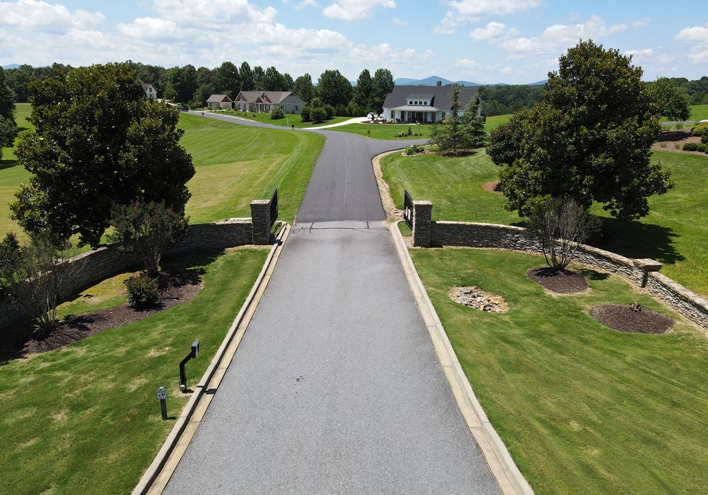 Blairsville, Georgia, 30512, United States, 4 Bedrooms Bedrooms, ,5 BathroomsBathrooms,Residential,Active,2030938