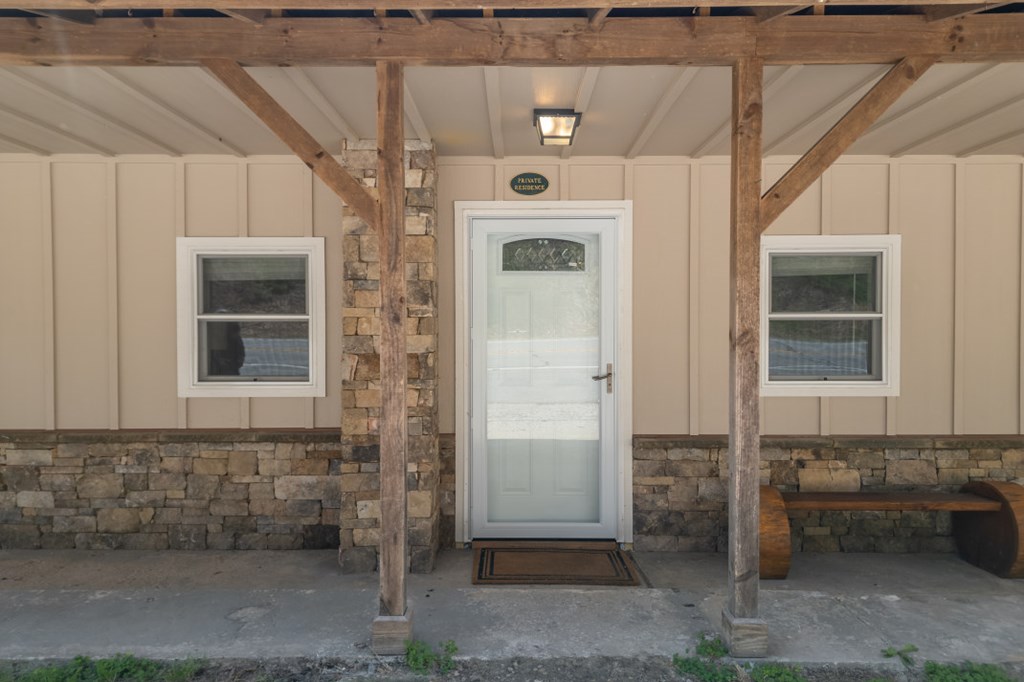 4494 Gainesville Hwy