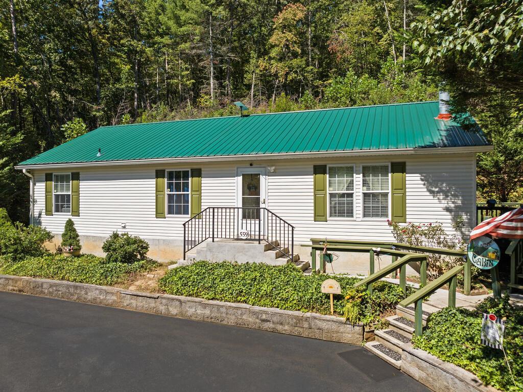 559 Misty River Circle