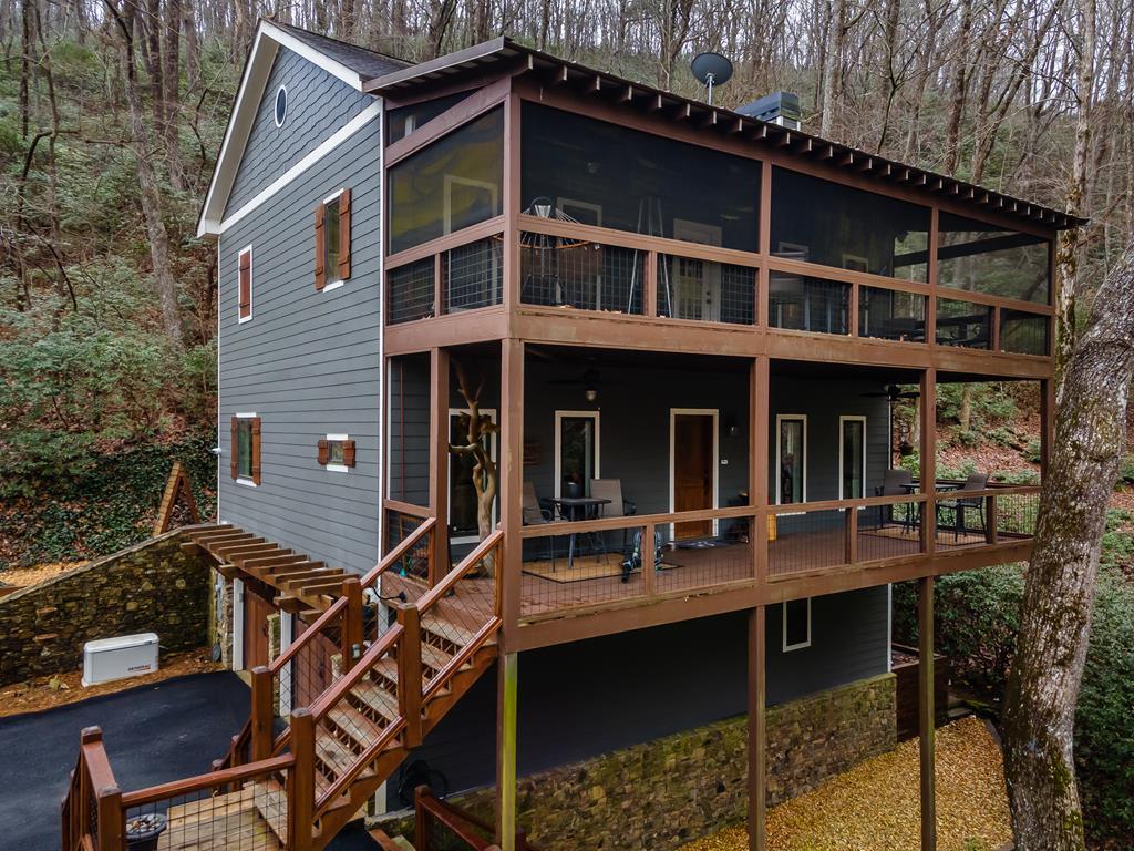 185 Huckleberry Cove Drive
