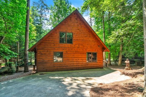 A home in Ellijay