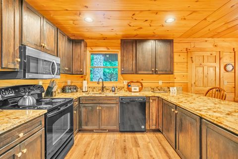 A home in Ellijay