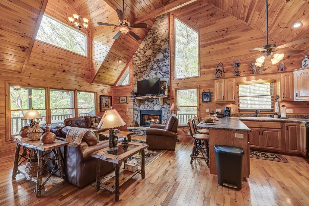 425 Rhonda Lane