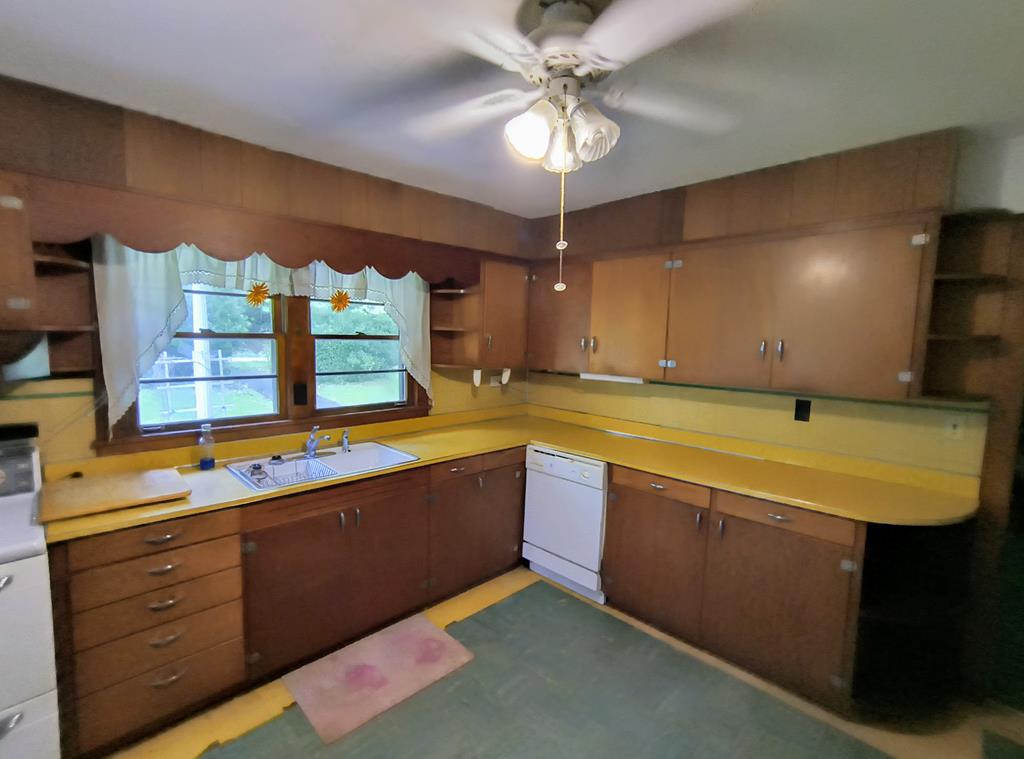 1149 Mineral Bluff Highway