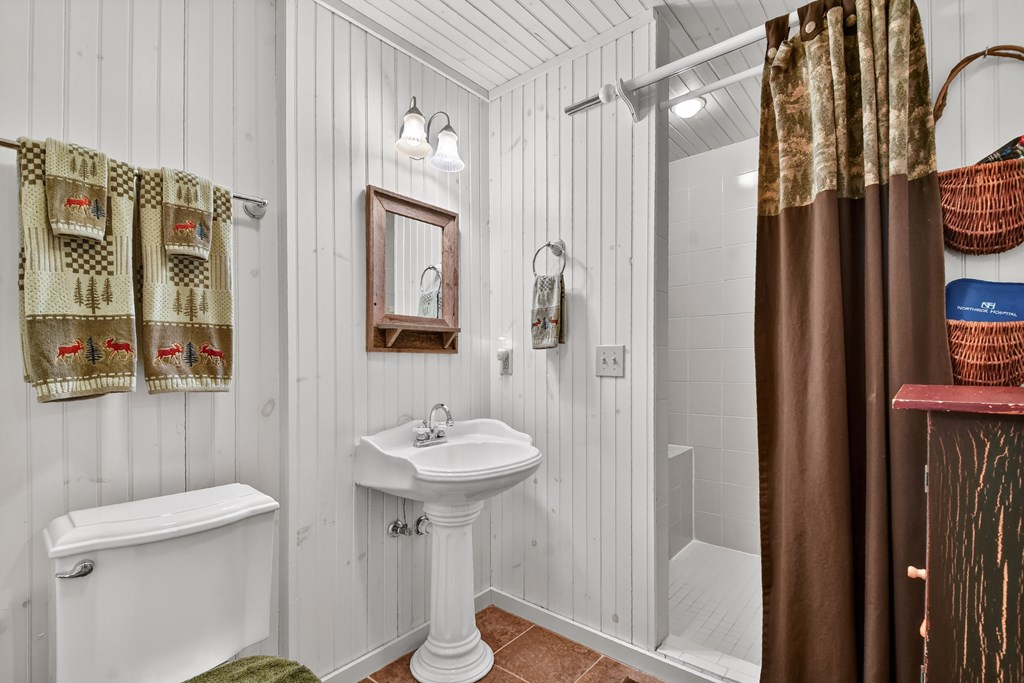 Cherry Log, Georgia, 30522, United States, 4 Bedrooms Bedrooms, ,4 BathroomsBathrooms,Residential,Active,2031430