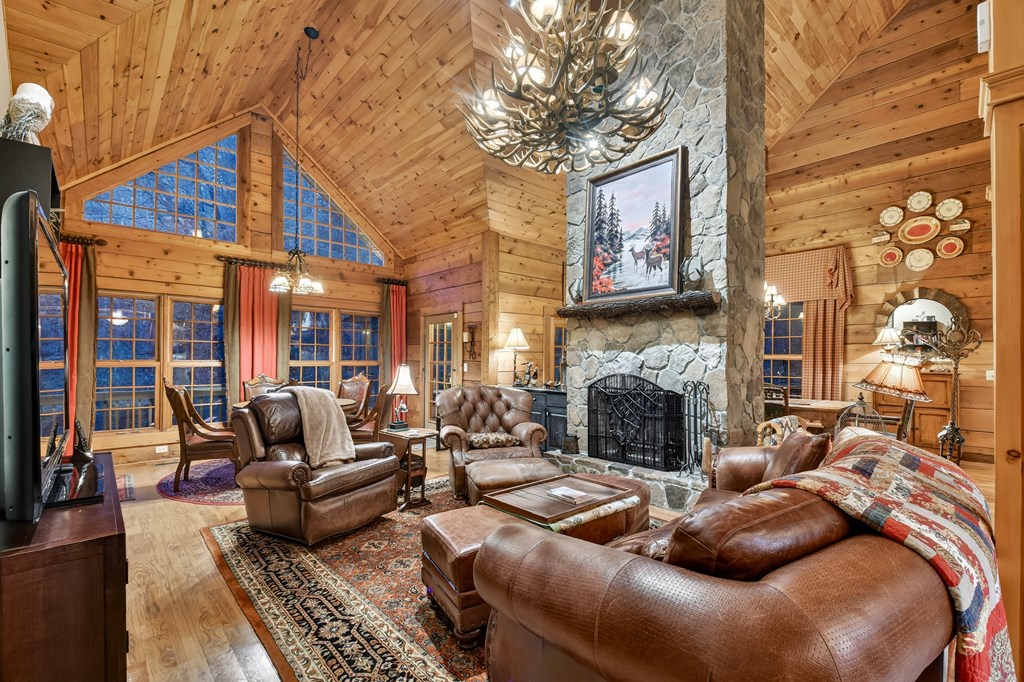 Cherry Log, Georgia, 30522, United States, 4 Bedrooms Bedrooms, ,4 BathroomsBathrooms,Residential,Active,2031430