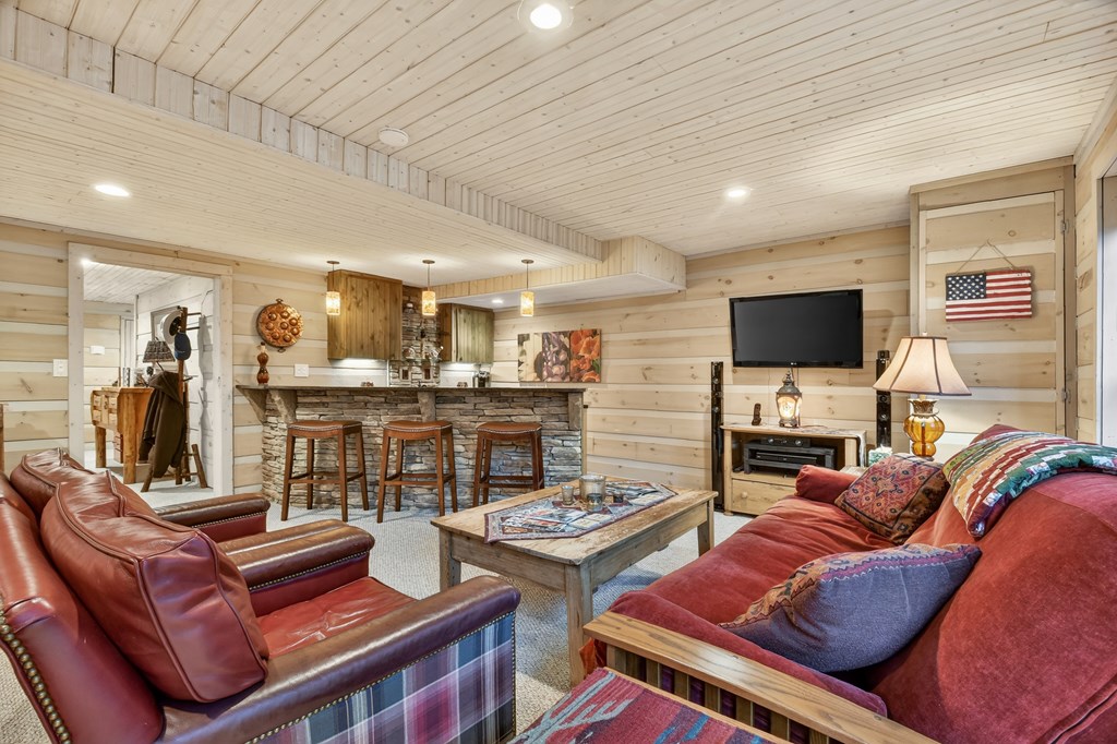 Cherry Log, Georgia, 30522, United States, 4 Bedrooms Bedrooms, ,4 BathroomsBathrooms,Residential,Active,2031430