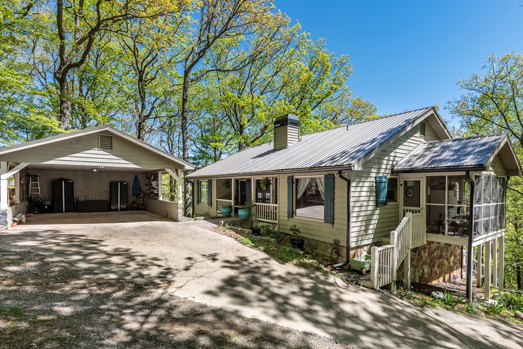 841 Alpine Drive