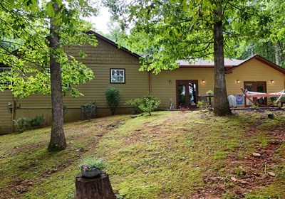 1512 Smithfield Lane