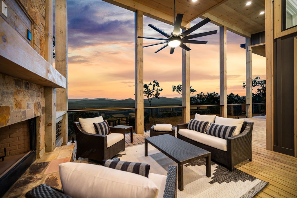 105 Longview Terrace