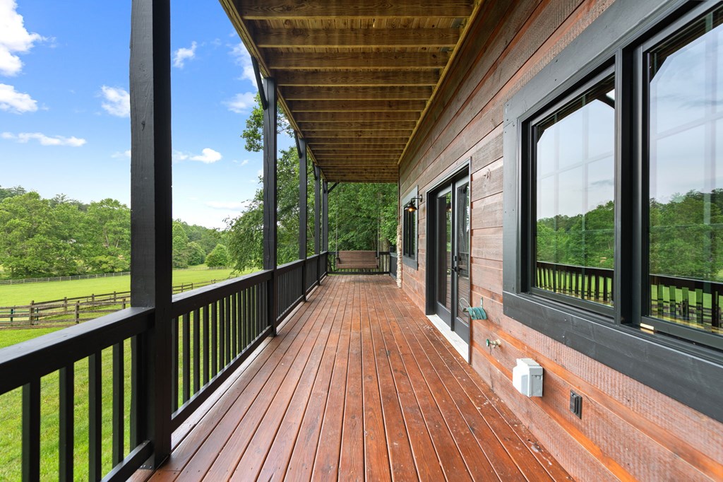 Blue Ridge, Georgia, 30513, United States, 3 Bedrooms Bedrooms, ,4 BathroomsBathrooms,Residential,Active,2008330