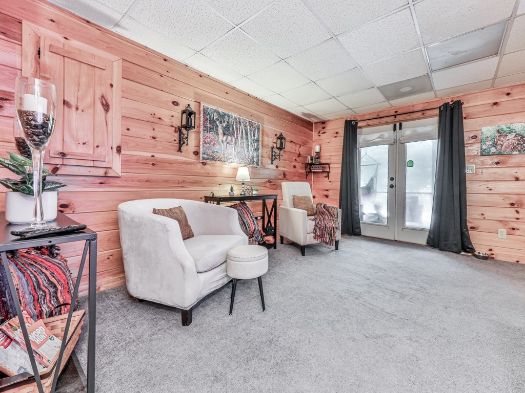 34 Amber Way