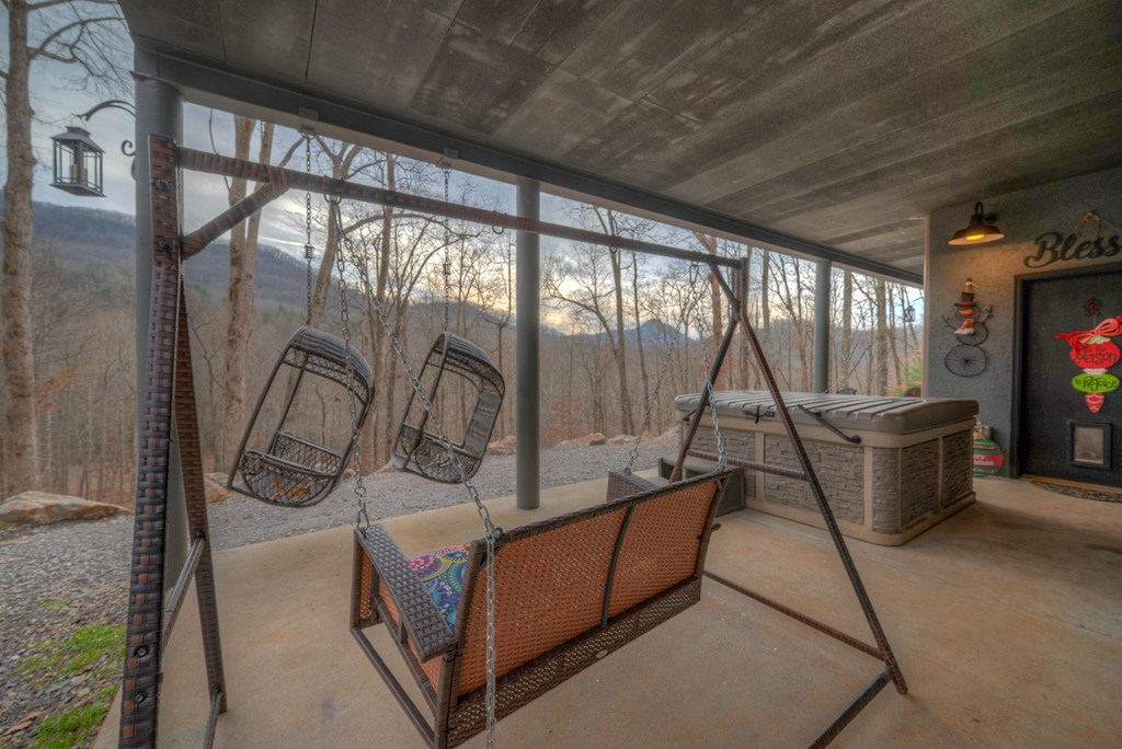 Hiawassee, Georgia, 30546, United States, 3 Bedrooms Bedrooms, ,2 BathroomsBathrooms,Residential,Active,2007353