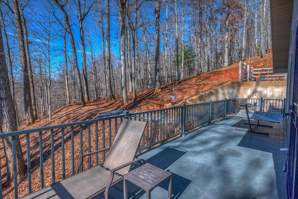 Hiawassee, Georgia, 30546, United States, 3 Bedrooms Bedrooms, ,2 BathroomsBathrooms,Residential,Active,2007353