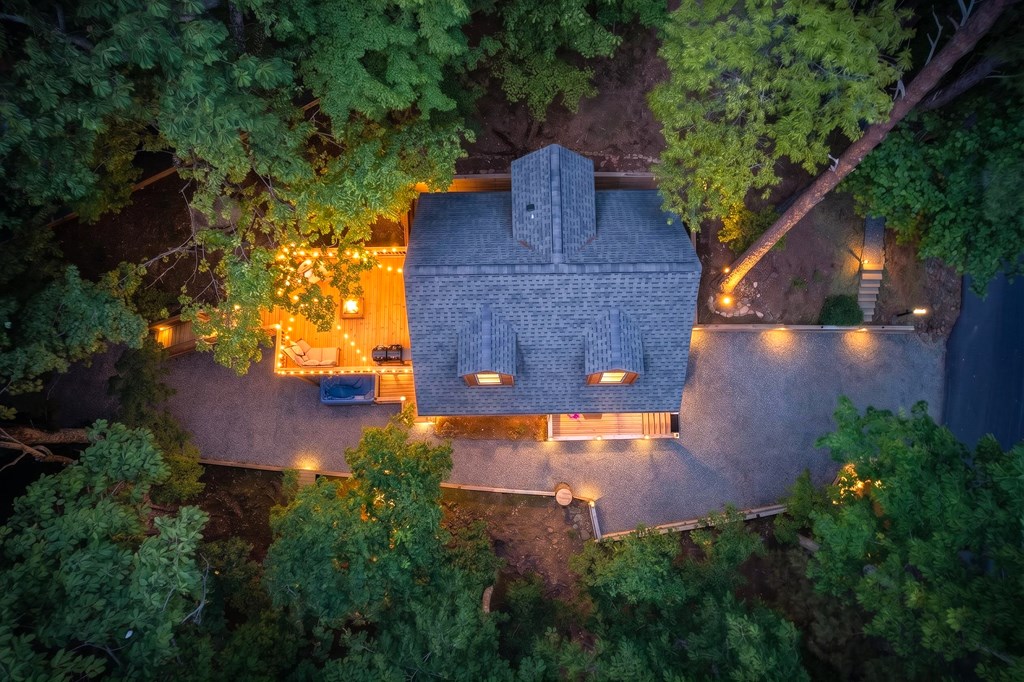 747 Mountain Oak Road