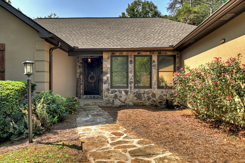 276 Westwoods Drive