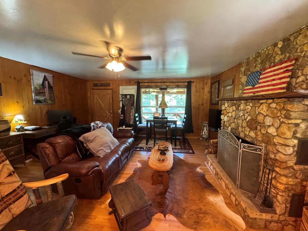 3006 Doublehead Gap Road