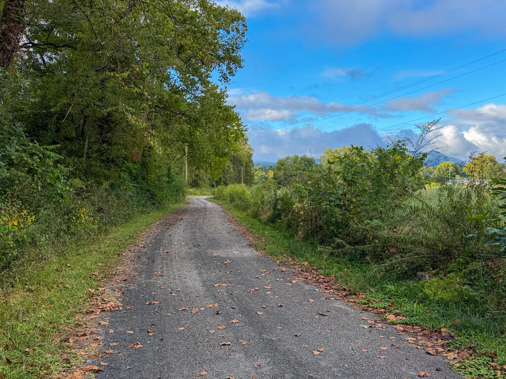 414 Old Robbinsville Road
