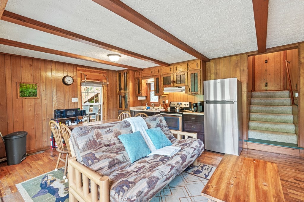 55 River Bend Lane