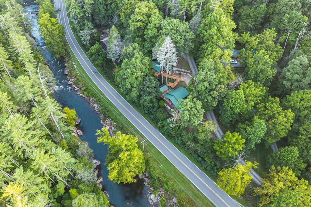 55 River Bend Lane