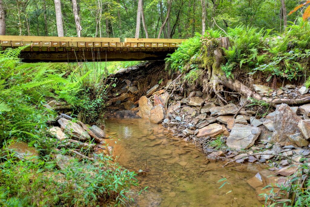 00 River Way