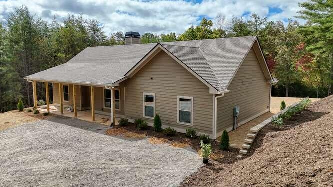 579 Ray Drive