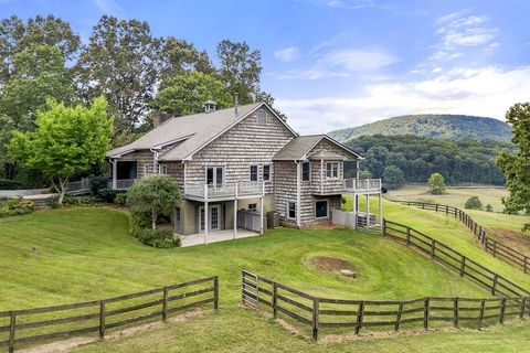 2653 Ben T Huiet Hwy Clarkesville GA 30523