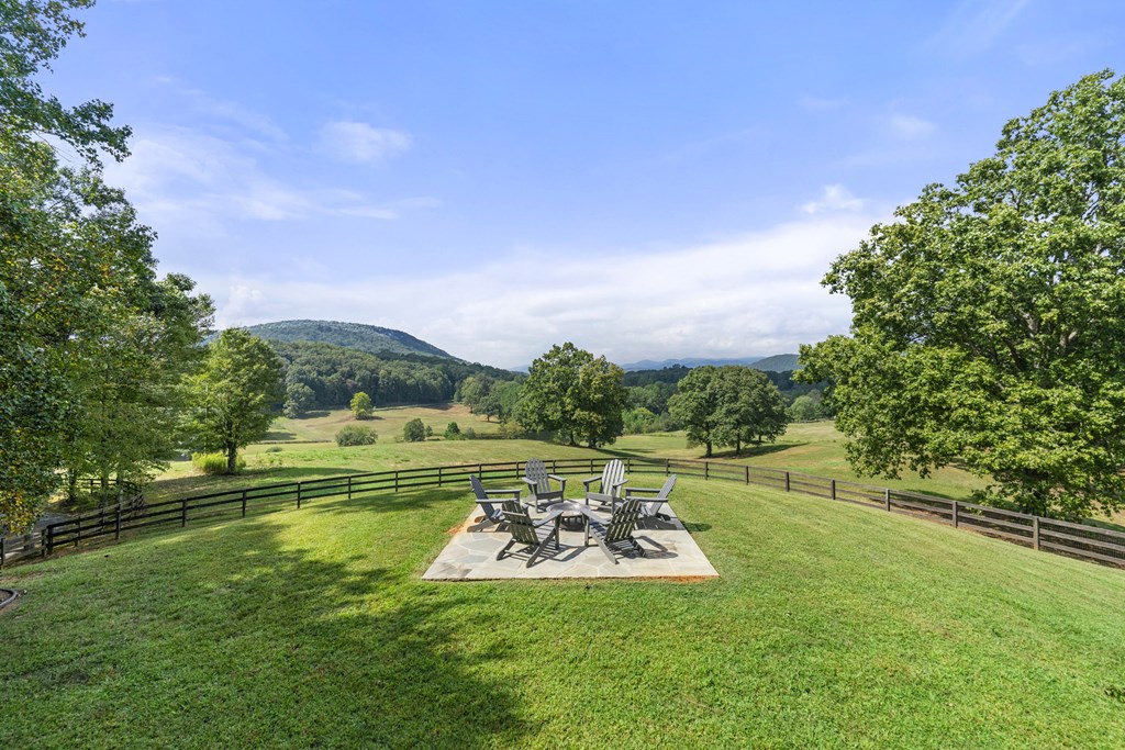 2653 Ben T Huiet Hwy