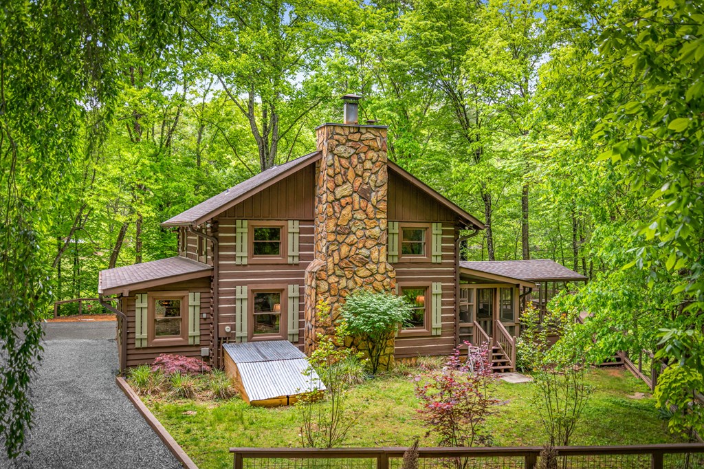 916 Old Cashes Valley Road
