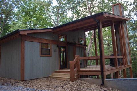 A home in Ellijay