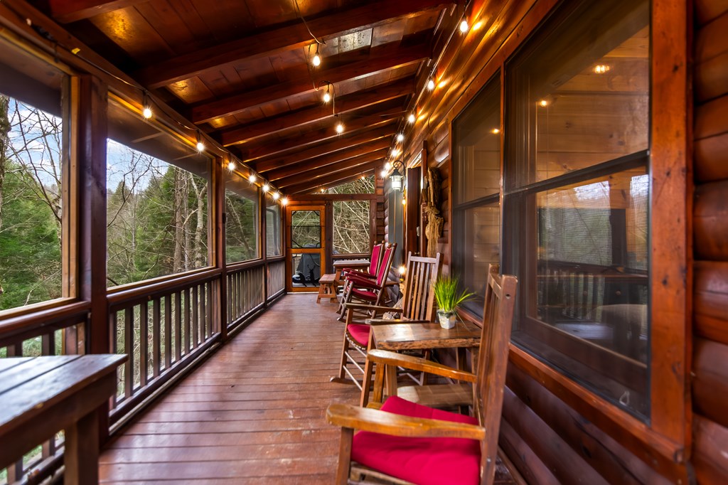 425 River Bend Court