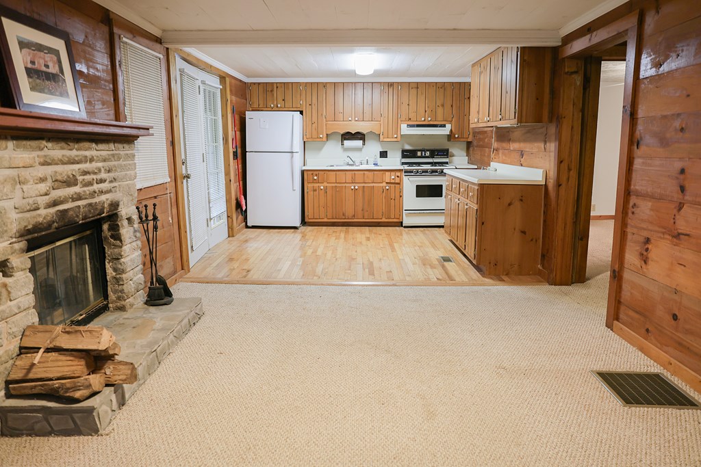 7223 Doublehead Gap Road