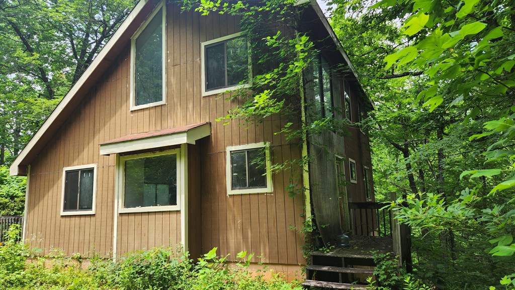 18 Sassafras Ridge Road