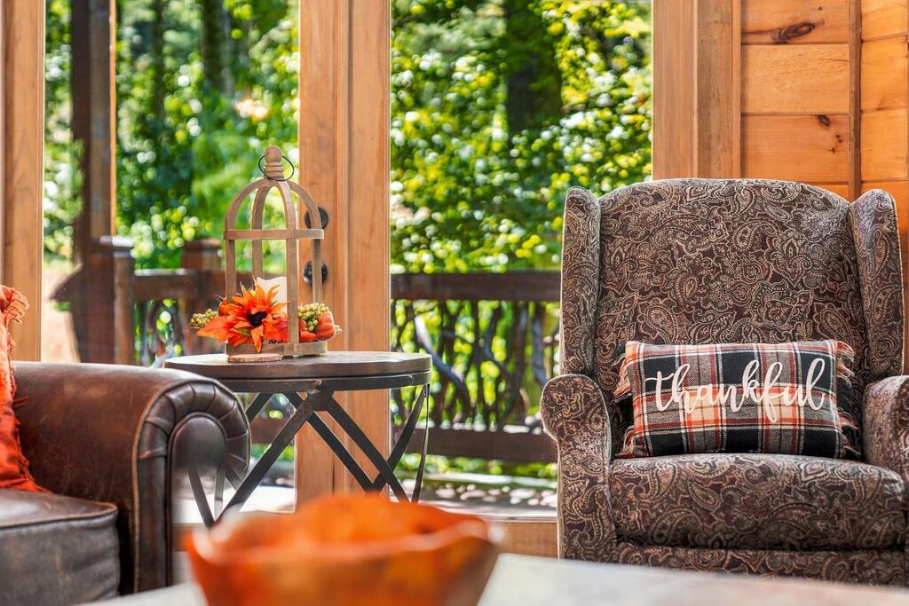 264 Lickskillet Hollow