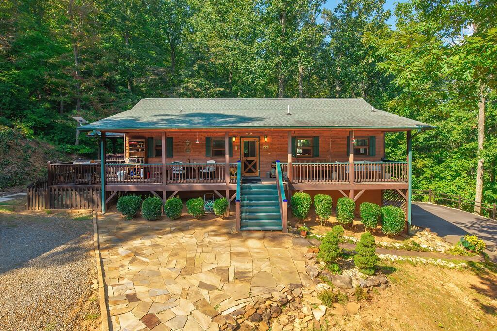320 Mossy Creek Trail