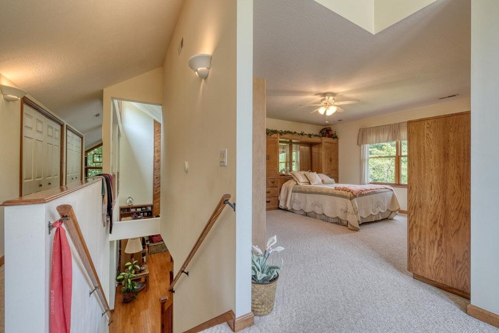 Blairsville, Georgia, 30512, United States, 3 Bedrooms Bedrooms, ,3 BathroomsBathrooms,Residential,Active,1877859