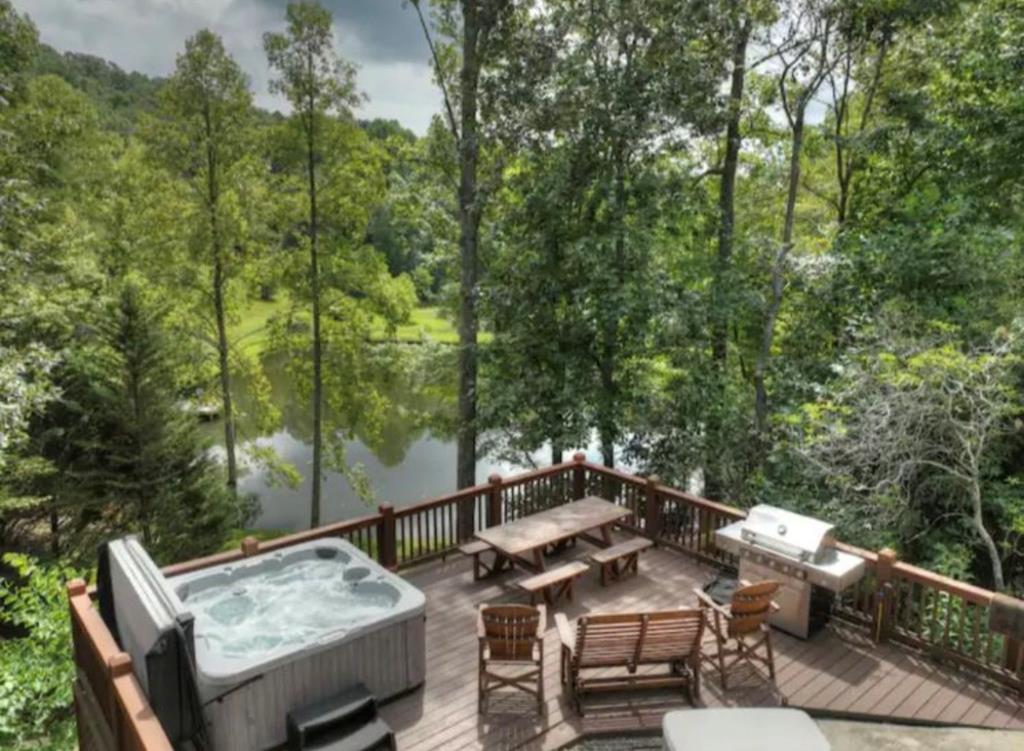 35 Wunder Bear Ridge Road