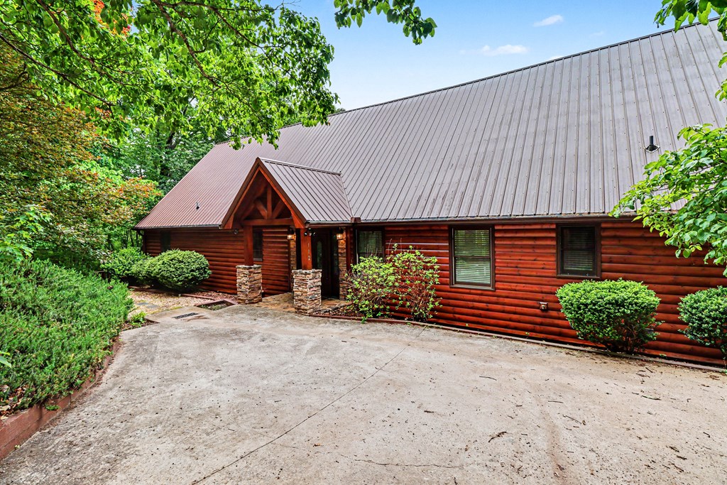 112 Eagles Nest Lane