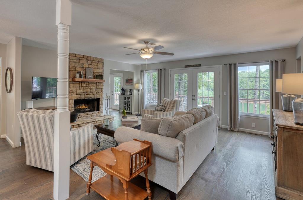 Blairsville, Georgia, 30512, United States, 4 Bedrooms Bedrooms, ,4 BathroomsBathrooms,Residential,Active,2029708
