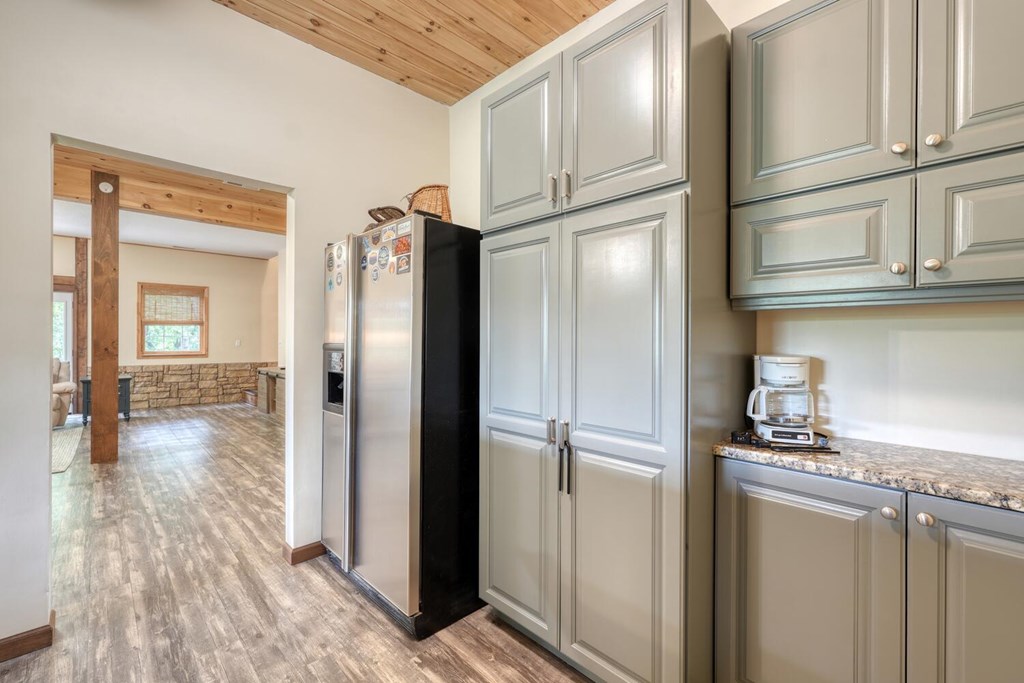 Blairsville, Georgia, 30512, United States, 4 Bedrooms Bedrooms, ,4 BathroomsBathrooms,Residential,Active,2029708