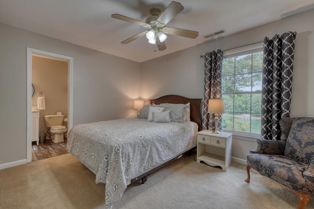 Blairsville, Georgia, 30512, United States, 4 Bedrooms Bedrooms, ,4 BathroomsBathrooms,Residential,Active,2029708