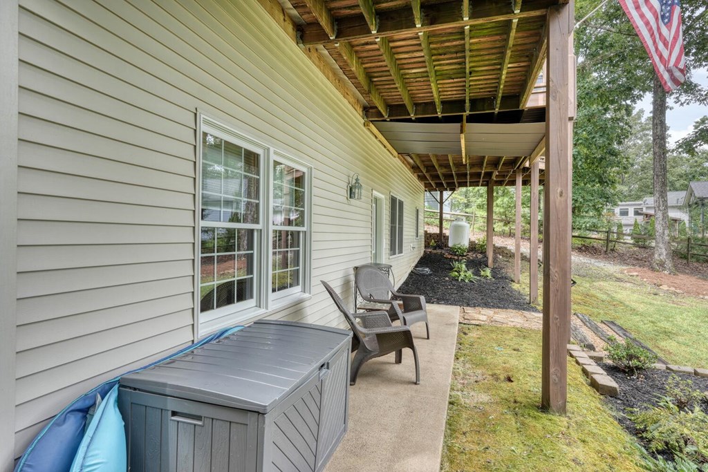 Blairsville, Georgia, 30512, United States, 4 Bedrooms Bedrooms, ,4 BathroomsBathrooms,Residential,Active,2029708