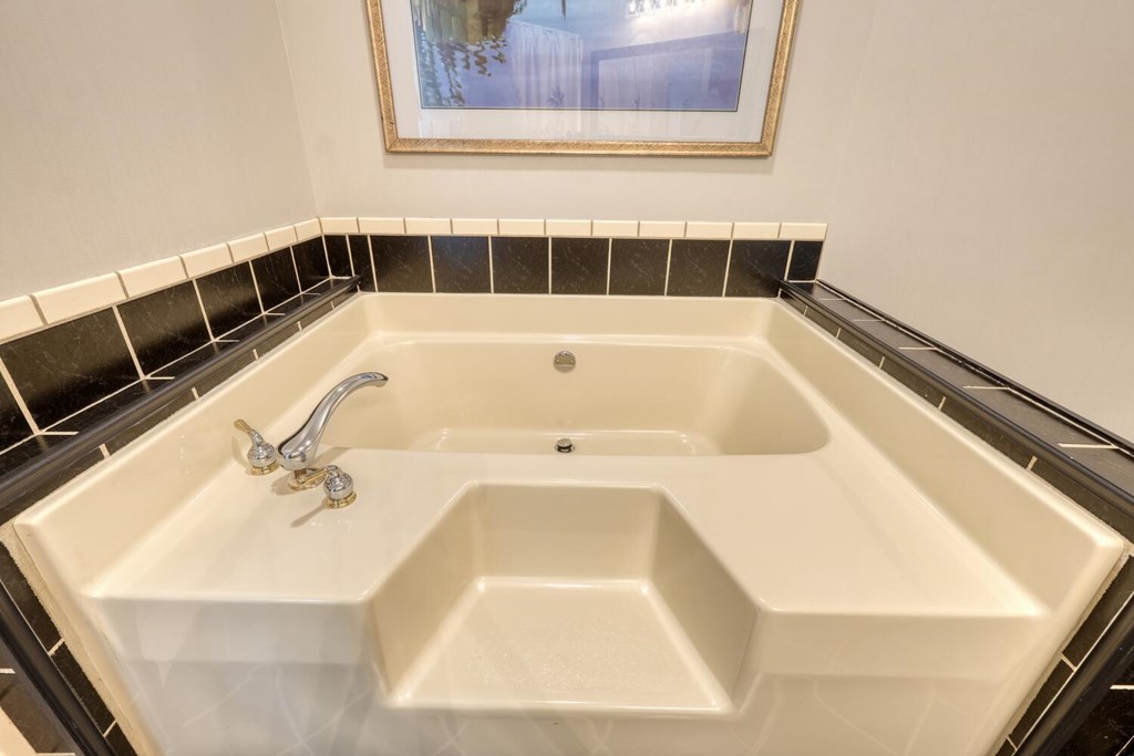 Blairsville, Georgia, 30512, United States, 4 Bedrooms Bedrooms, ,4 BathroomsBathrooms,Residential,Active,2029708