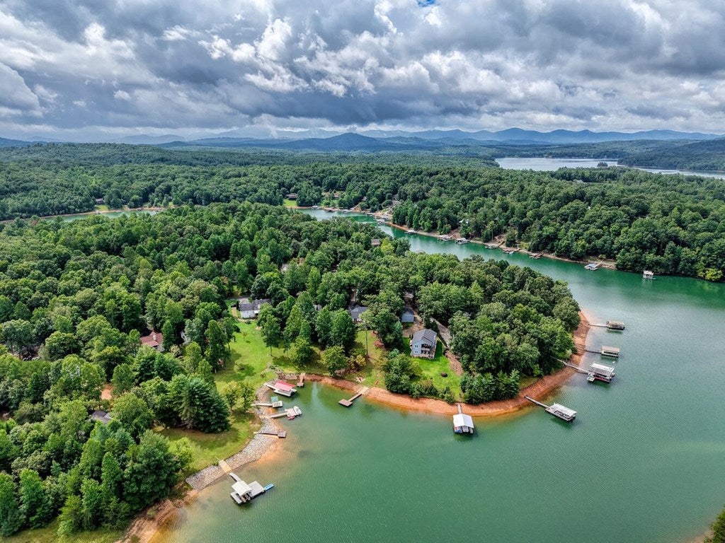 Blairsville, Georgia, 30512, United States, 4 Bedrooms Bedrooms, ,4 BathroomsBathrooms,Residential,Active,2029708
