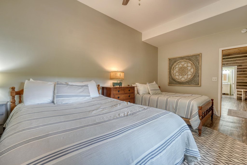 Blairsville, Georgia, 30512, United States, 4 Bedrooms Bedrooms, ,4 BathroomsBathrooms,Residential,Active,2029708