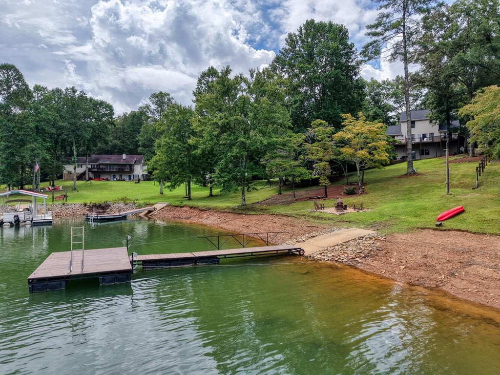 Blairsville, Georgia, 30512, United States, 4 Bedrooms Bedrooms, ,4 BathroomsBathrooms,Residential,Active,2029708