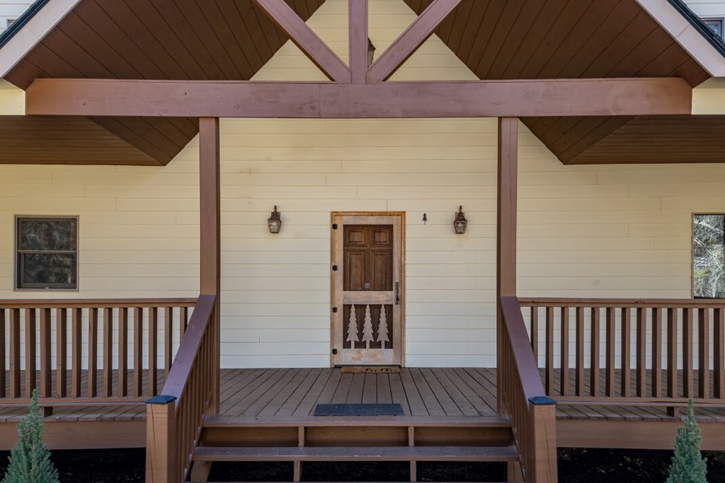 661 Toccoa River Forest